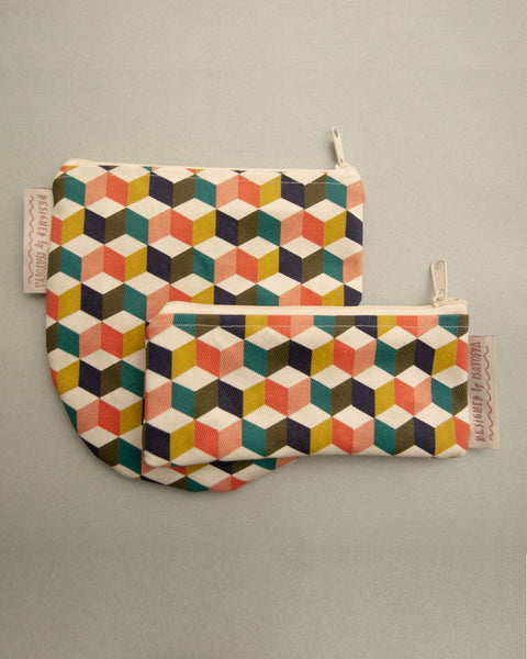 The Cube - Curvy Pouch
